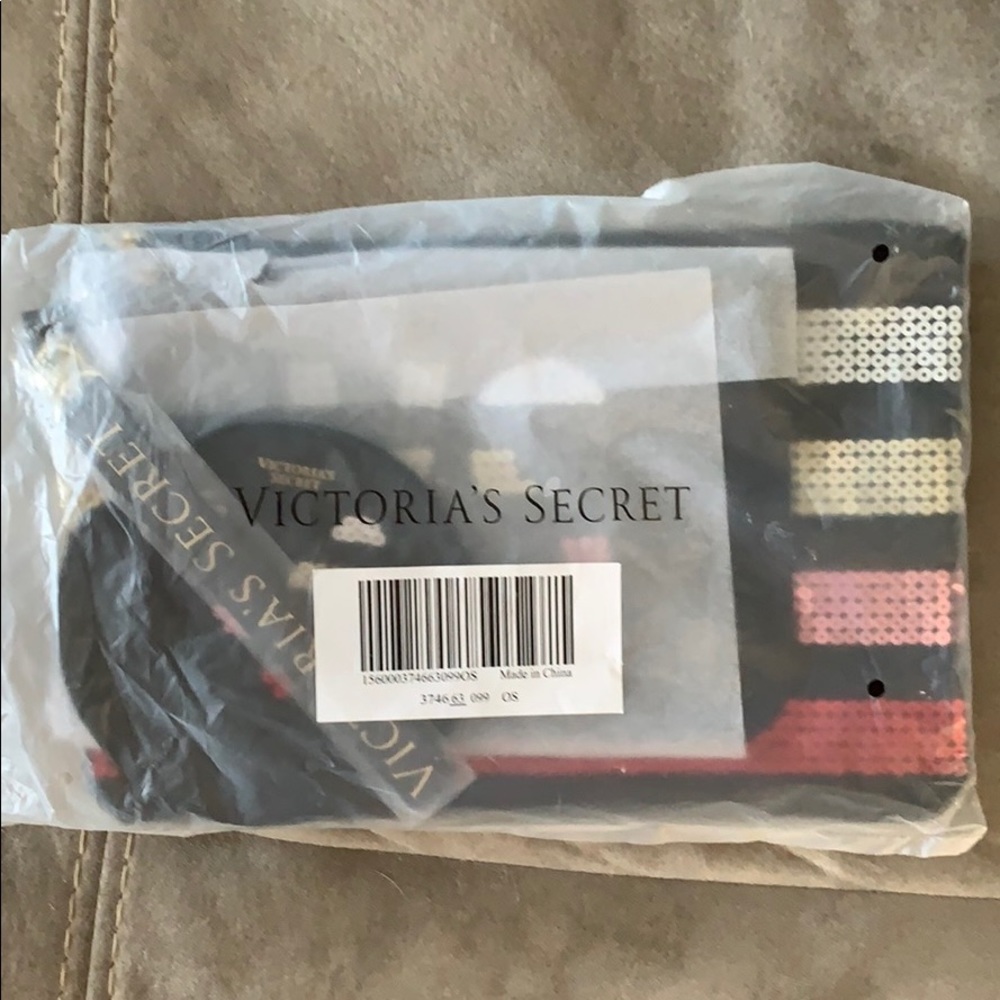 NWT Victoria’s Secret 3 small bags - Picture 3 of 8